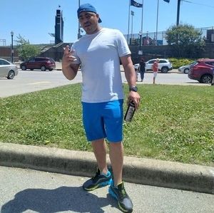 Meet your Posher, Adrian